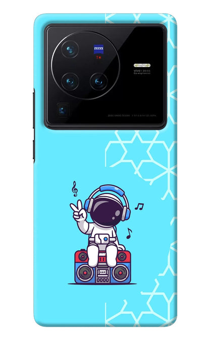 Cute Astronaut Chilling Vivo X80 Pro Back Cover