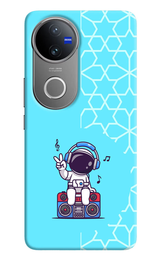 Cute Astronaut Chilling Vivo V50 5G Back Cover