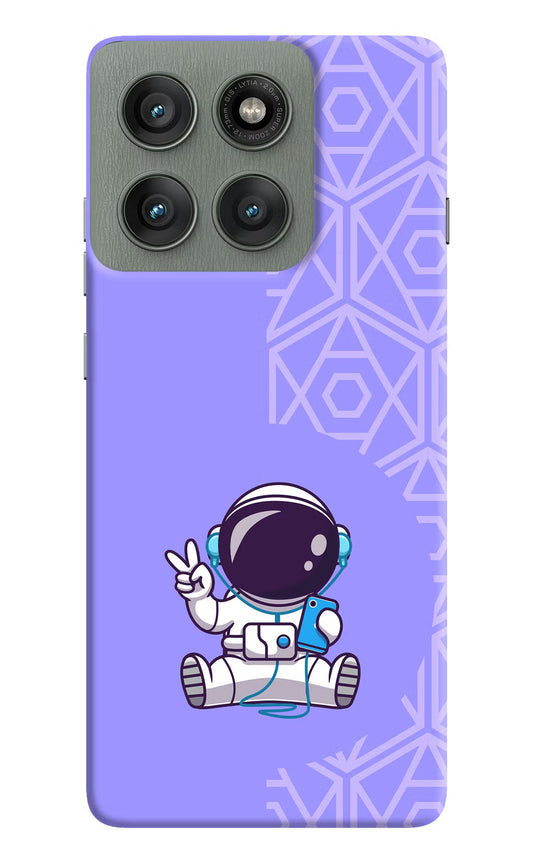 Cute Astronaut Chilling Moto Edge 60 Pro Back Cover