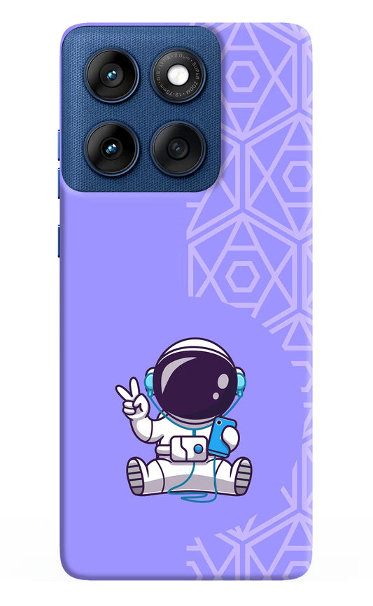 Cute Astronaut Chilling Moto Edge 60 Back Cover
