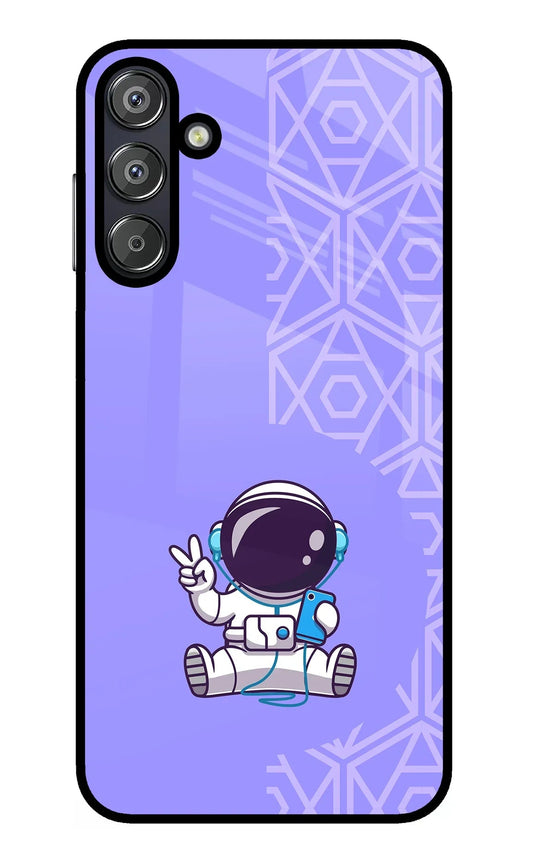 Cute Astronaut Chilling Samsung F15 5G Back Cover