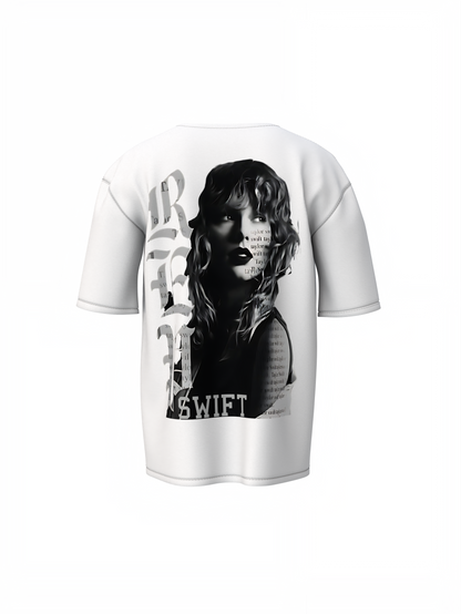 Swift in Shadows Oversized T-Shirt Bold Dark Streetwear Tee