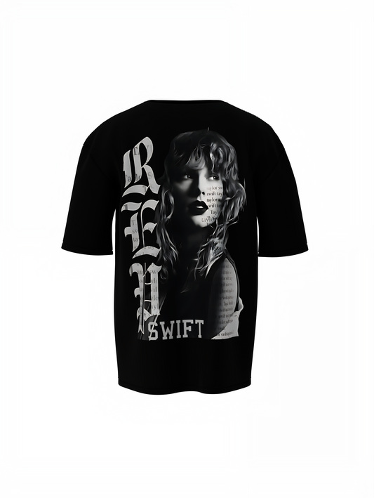 Swift in Shadows Oversized T-Shirt Bold Dark Streetwear Tee