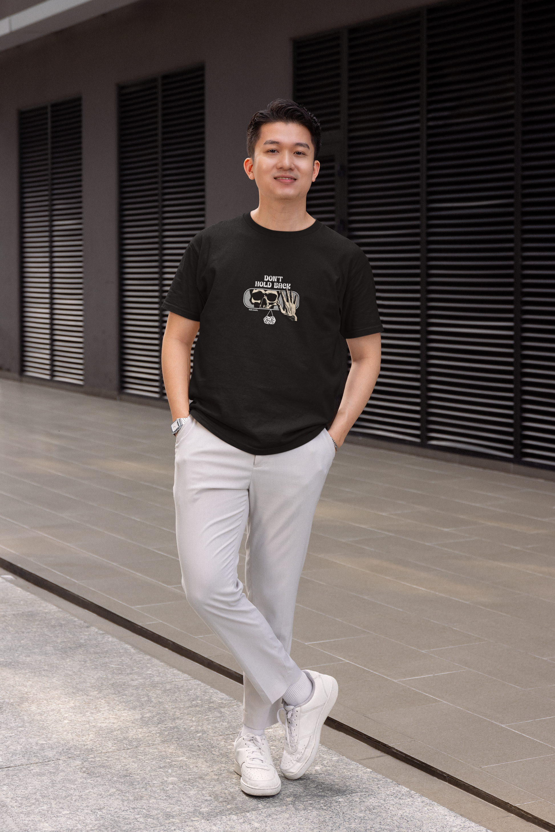 Skull half sleeve black round neck t-shirt for men by hello swanky - s