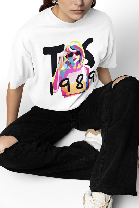 Taylor Swift's 1989 Oversized T-Shirt Fans Street Style Tee