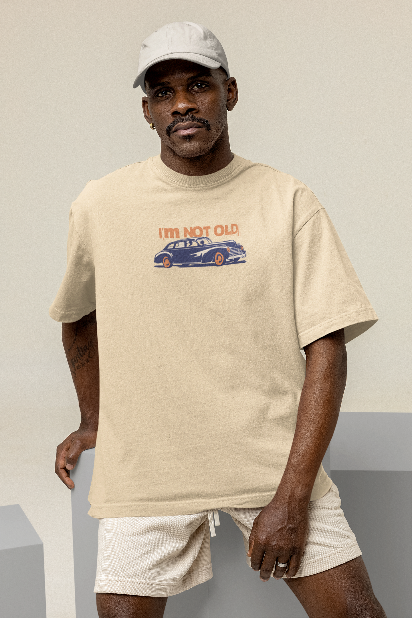 Old & classic oversized t-shirt - s