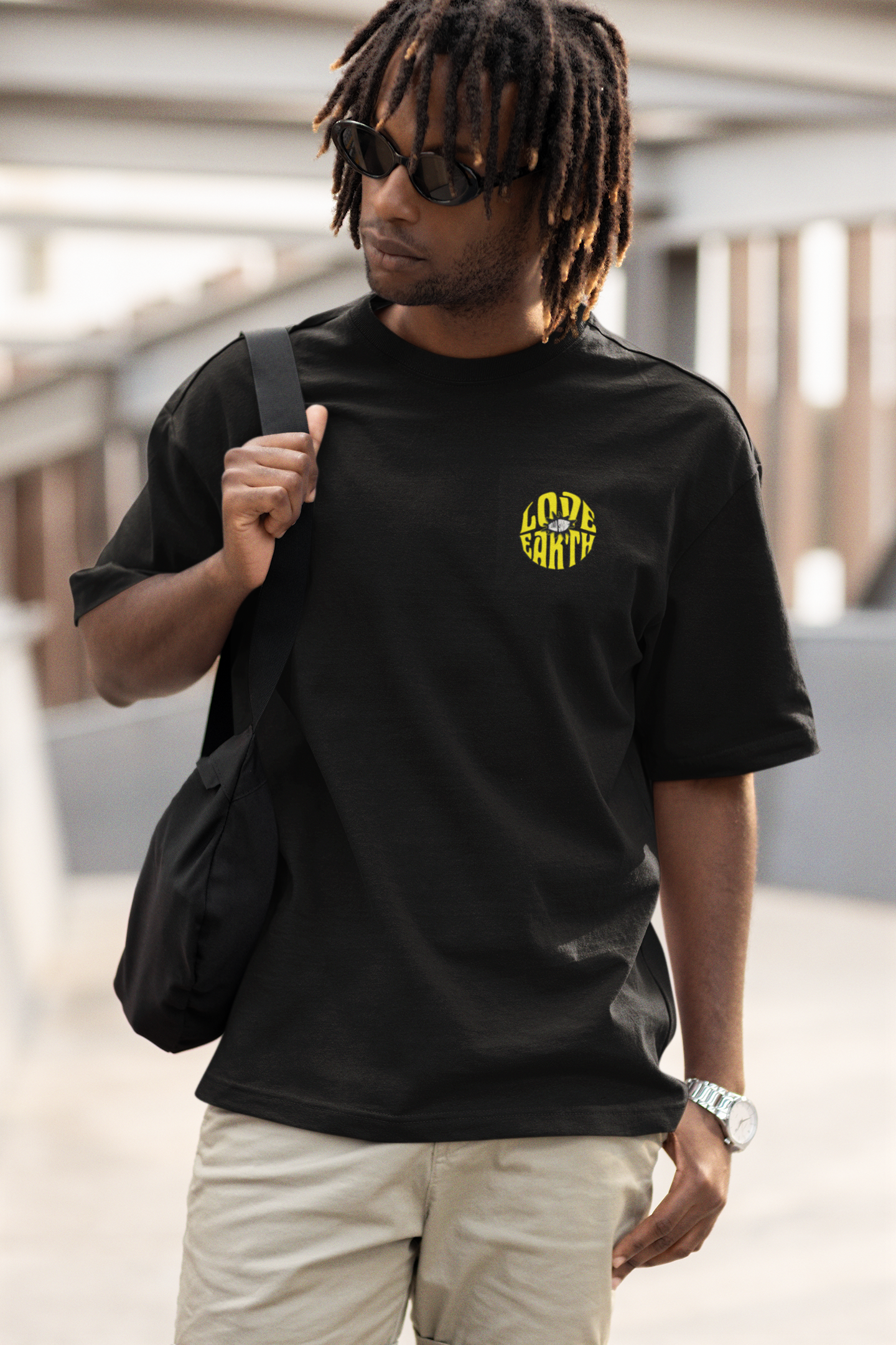 Love earth unisex black oversized t-shirt - s