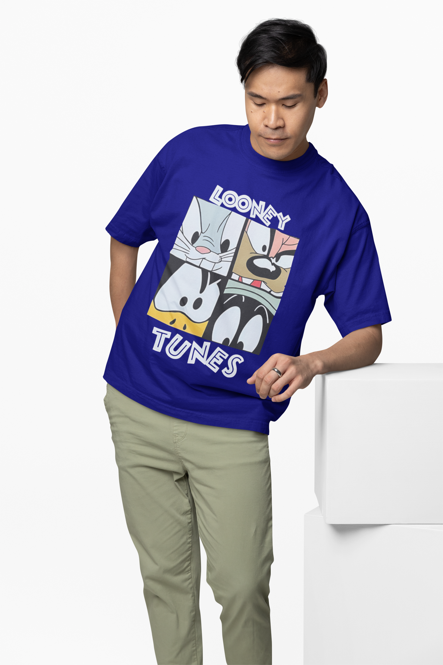 Looney Boxed Legends Oversized T-Shirt – Classic Cartoon