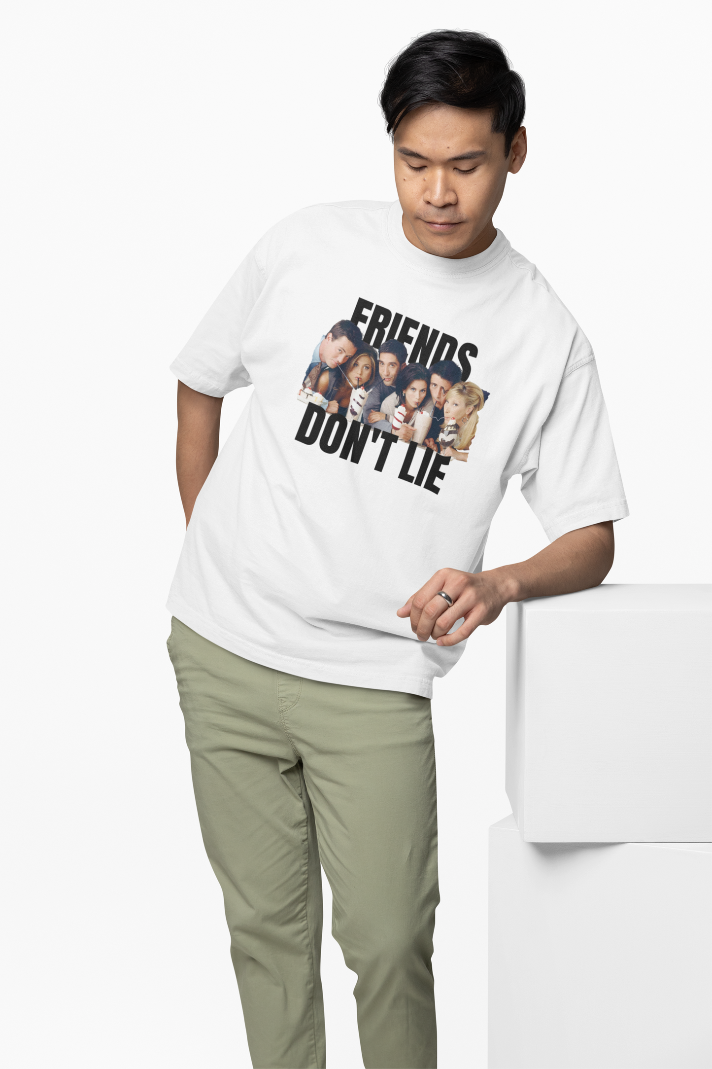 Friends Don’t Lie Oversized T-Shirt Streetwear with Attitude