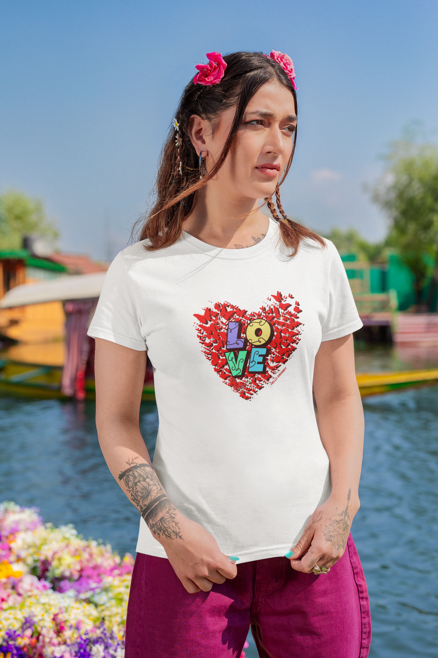 Love heart half sleeve white round neck t-shirt for women by hello swanky - s