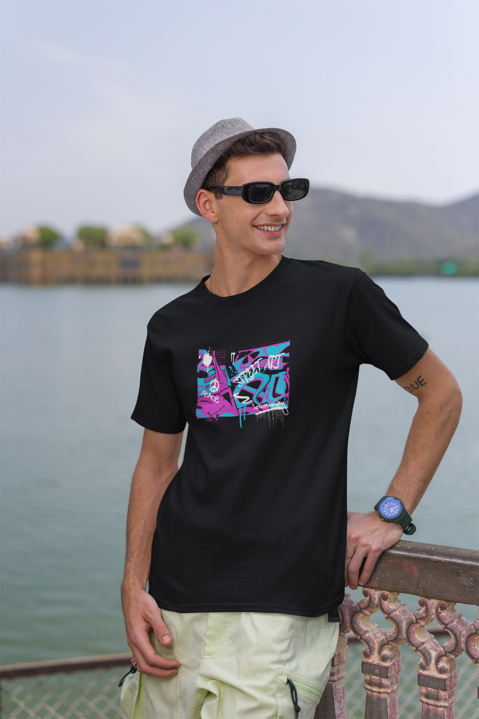 Street Art Half Sleeve Black Round Neck T-Shirt Casual Tees